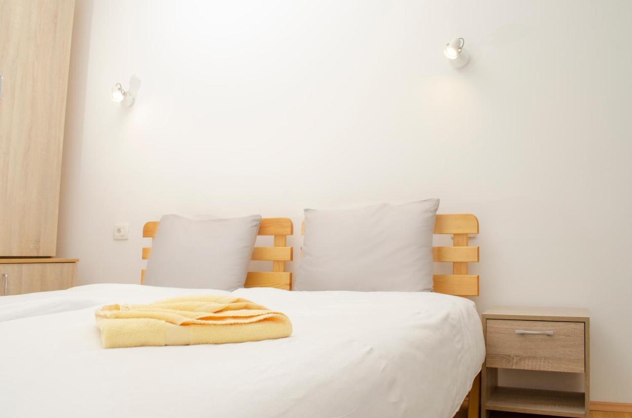 Villa Re3Ca Skopje Buitenkant foto